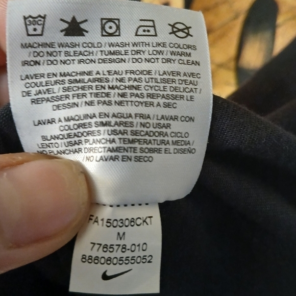 (#208) The Nike Tee Just Do It Black & Orange T-Shirt Size Medium - Picture 11 of 11